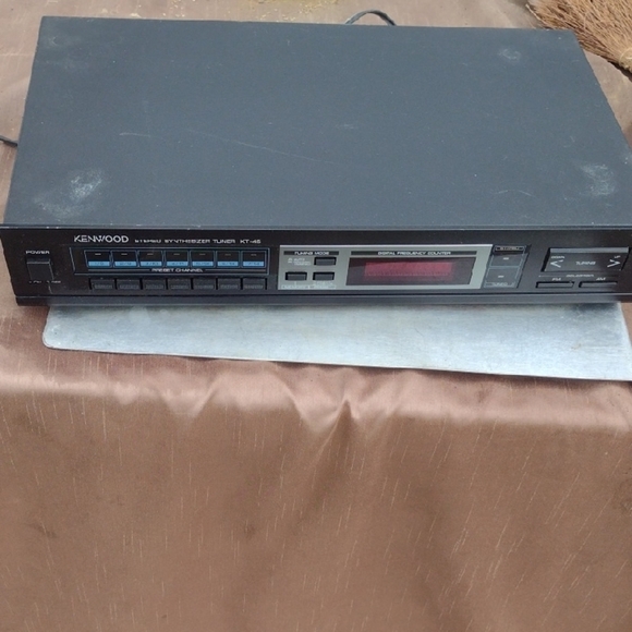 Kenwood Synthesizer Stereo Tuner KT45 - Picture 1 of 5